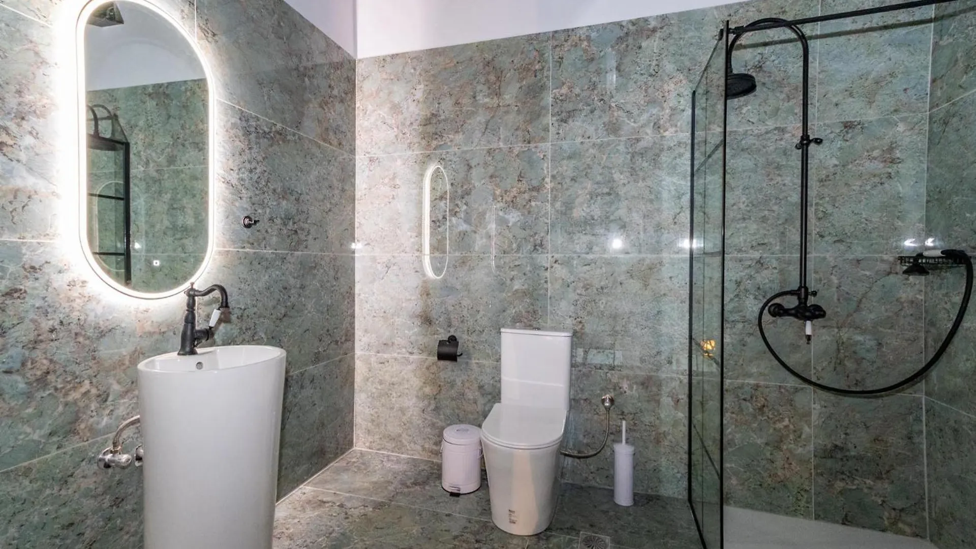 Pecora Nera Apartments Lixouri Greece