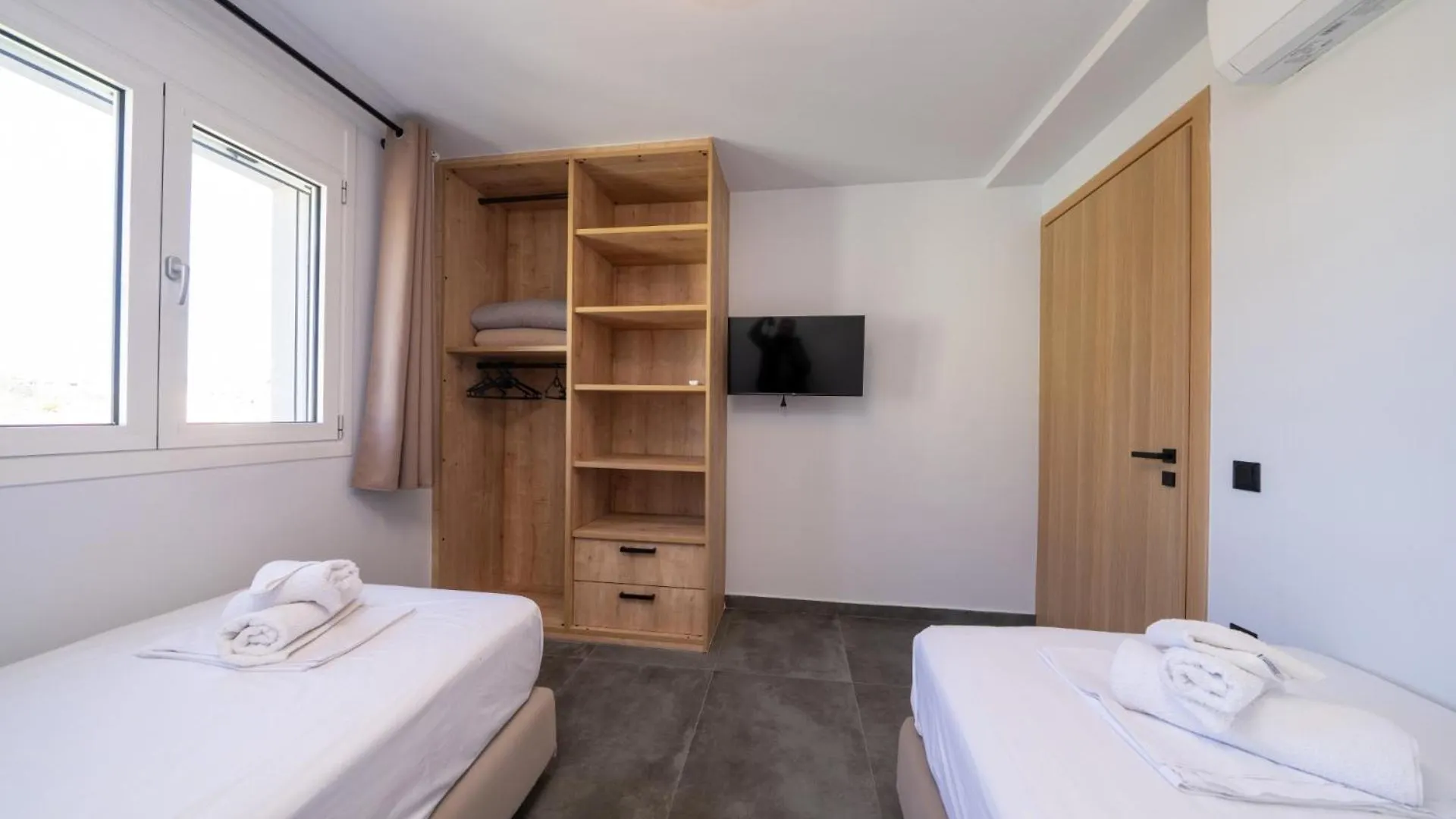 Pecora Nera Apartments Lixouri